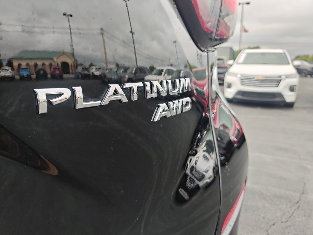 Used 2024 Black Nissan Platinum image 27