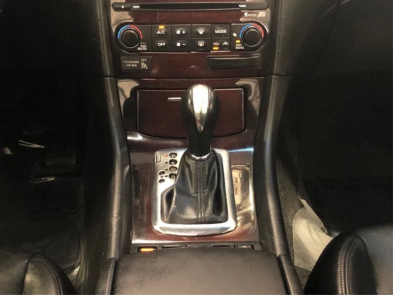 Used 2009 Black Obsidian INFINITI Journey image 22