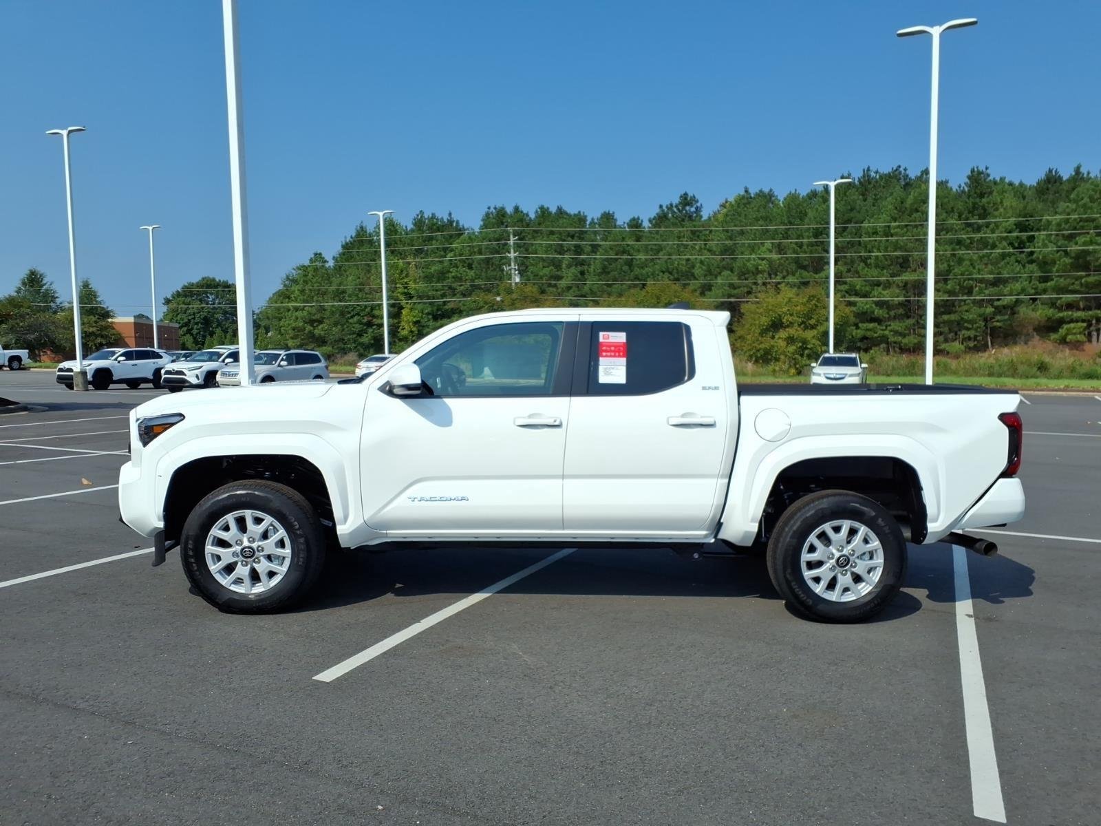 New 2026 Ice Cap Toyota SR5 image 3