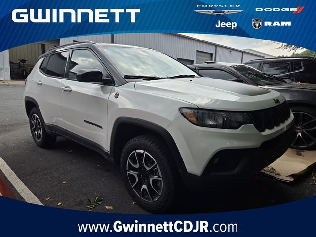 Used 2024 White Jeep Trailhawk image 1