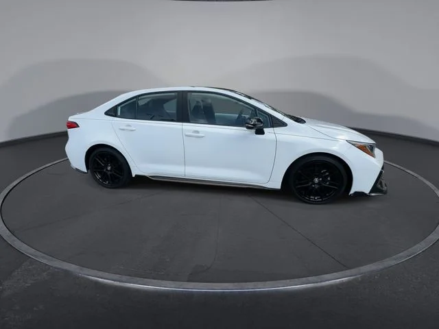 2021 Toyota Corolla SE - Photo 9