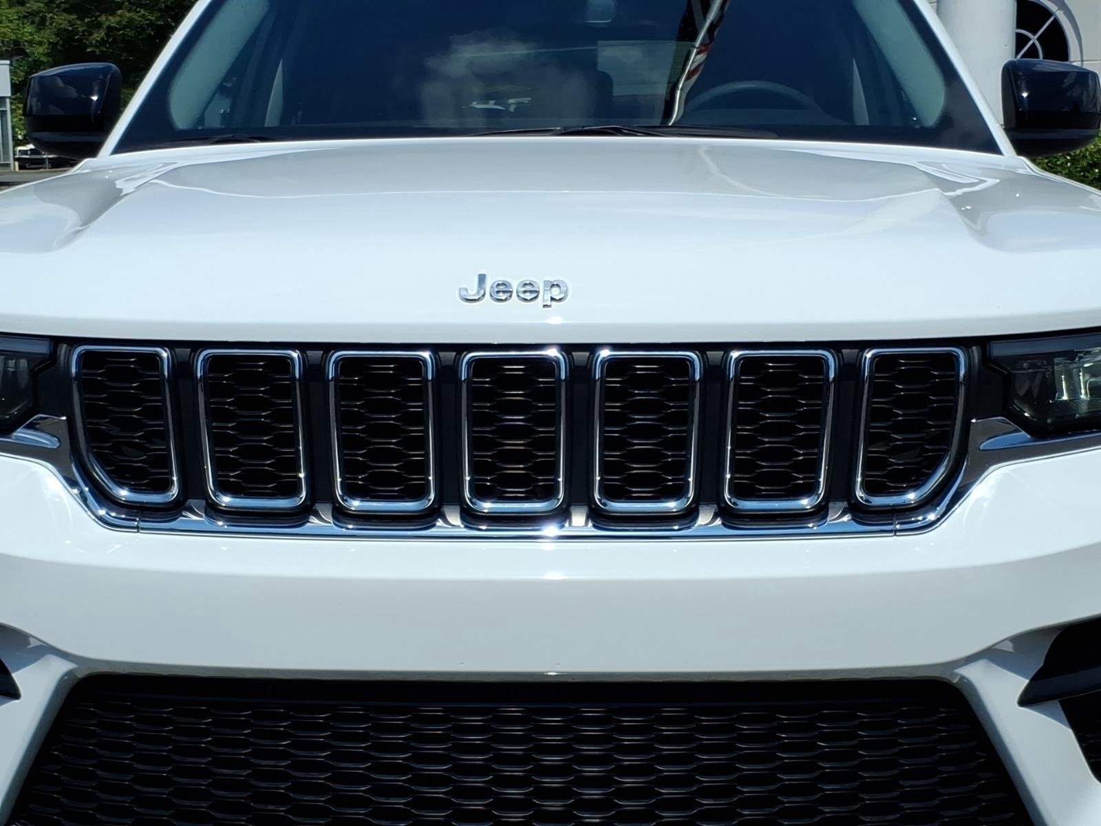 Used 2023 Bright White Clearcoat Jeep Laredo X image 14