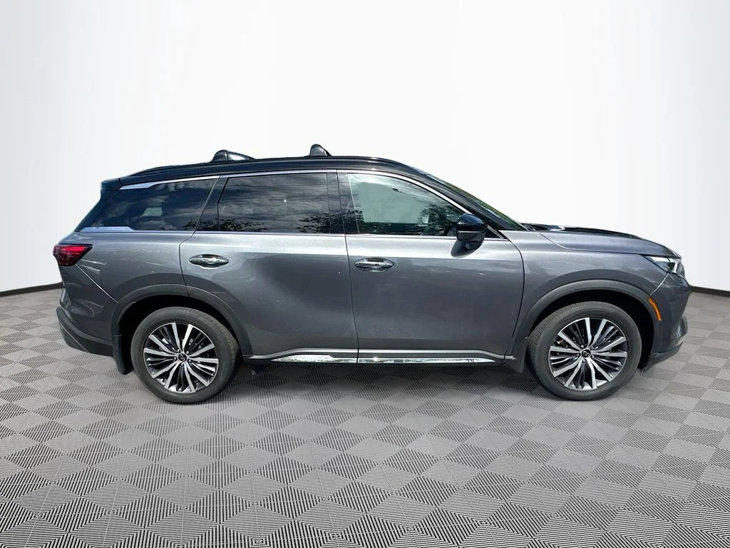Certified Used 2023 Gray INFINITI Autograph image 5