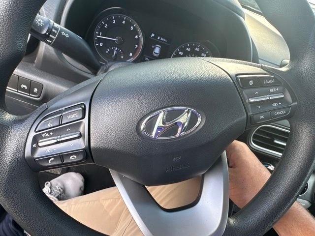 Used 2019 Blue Hyundai SE image 20
