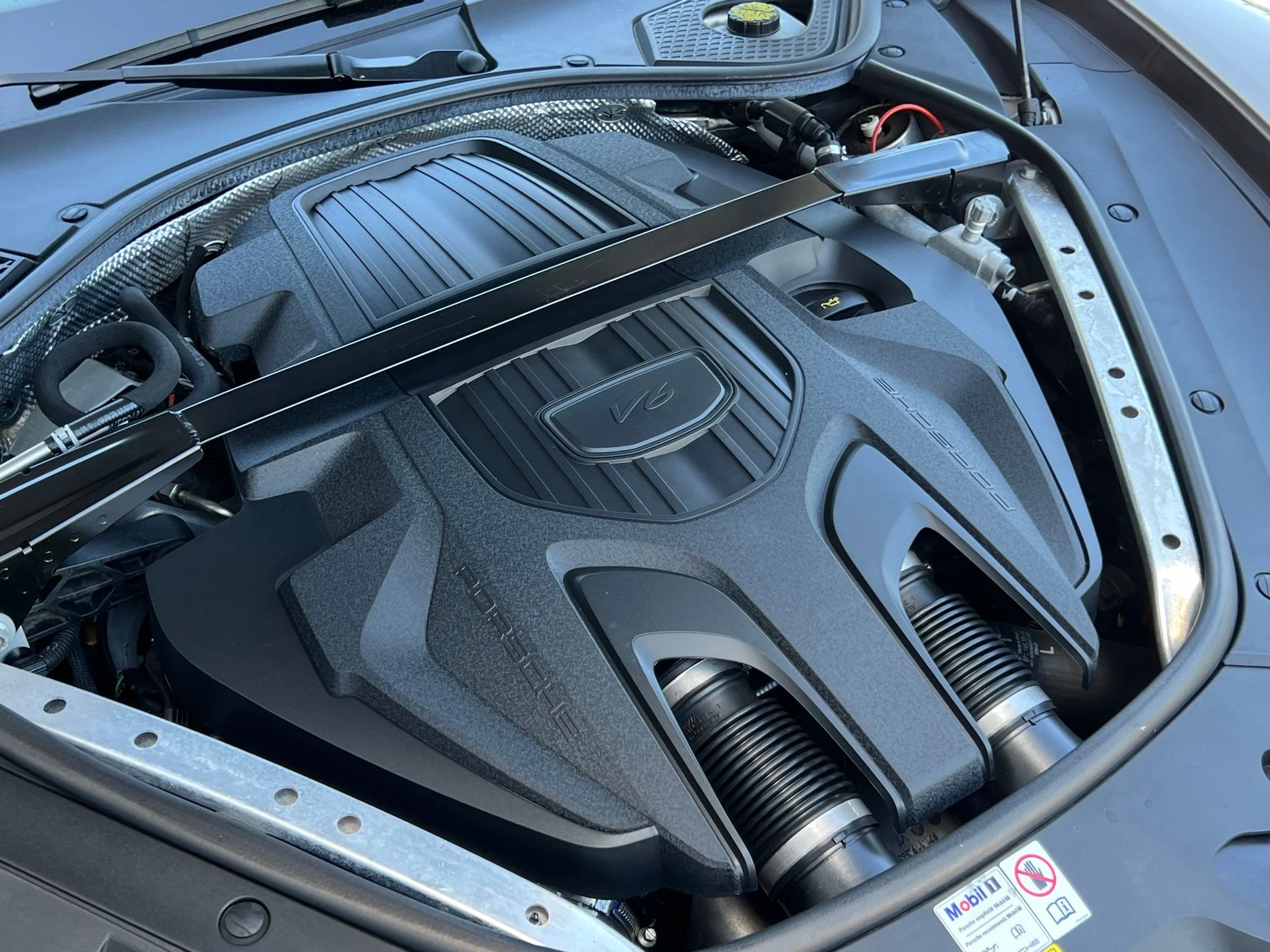 Used 2023  Porsche 4 Platinum Edition image 40