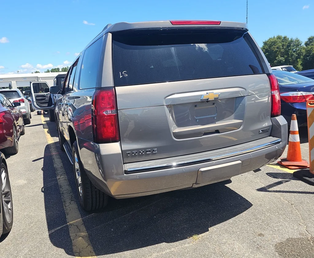 Used 2018 Gray Chevrolet Premier image 3