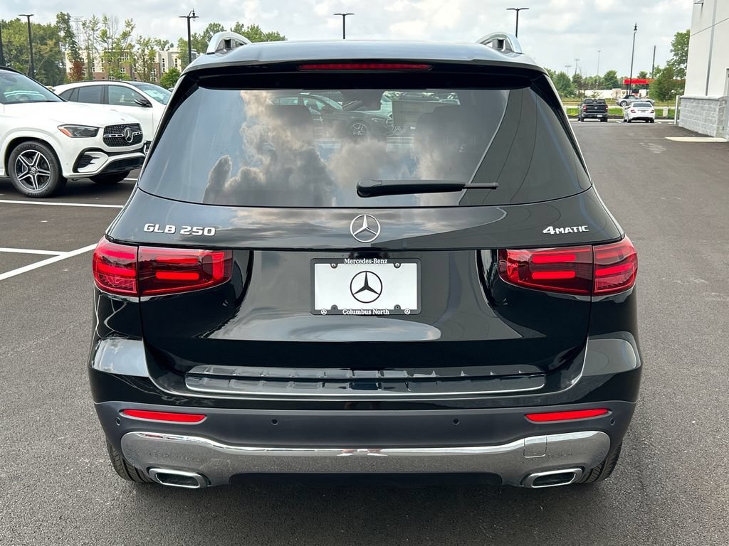 New 2026 Night Black Mercedes-Benz GLB 250 image 44