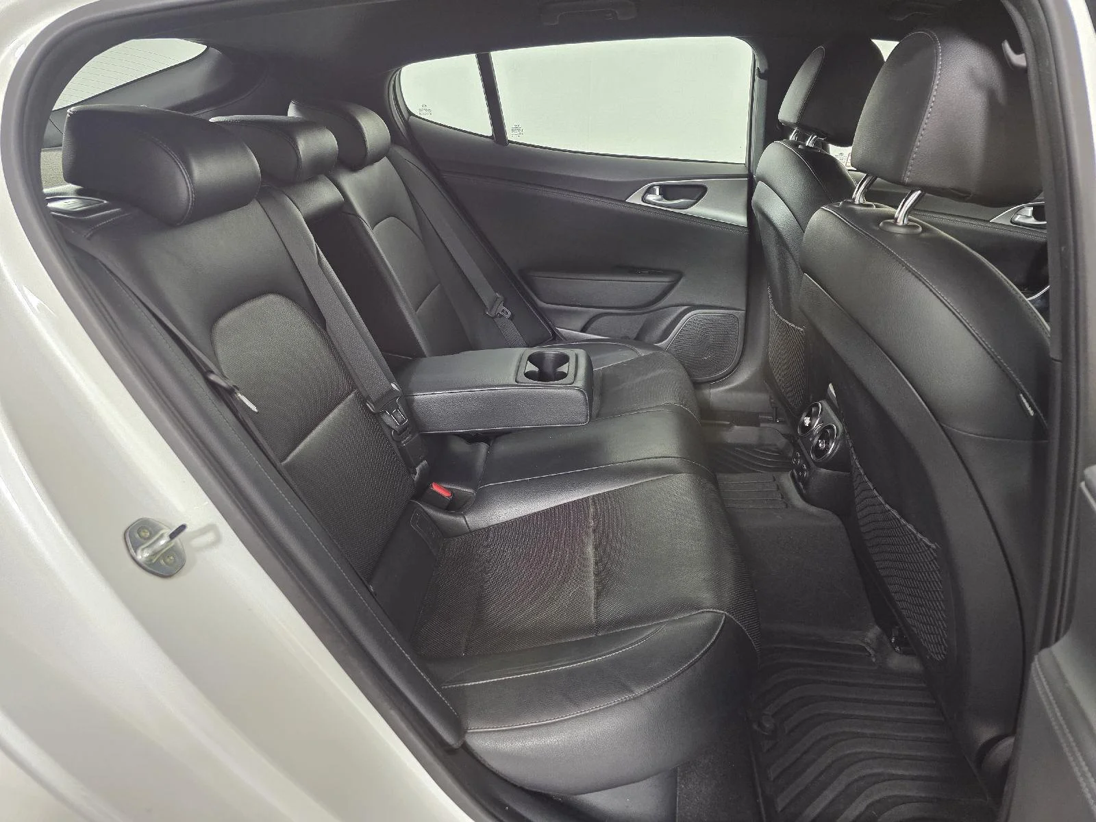 Used 2019 Snow White Pearl Kia GT image 18