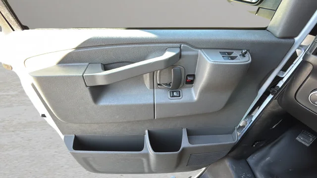 Used 2025 White Chevrolet Work Van image 20