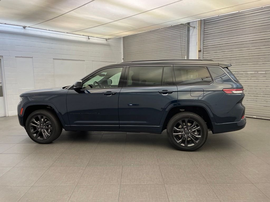 New 2026 Fathom Blue Pearl-Coat Exterior Paint Jeep Limited Reserve image 5
