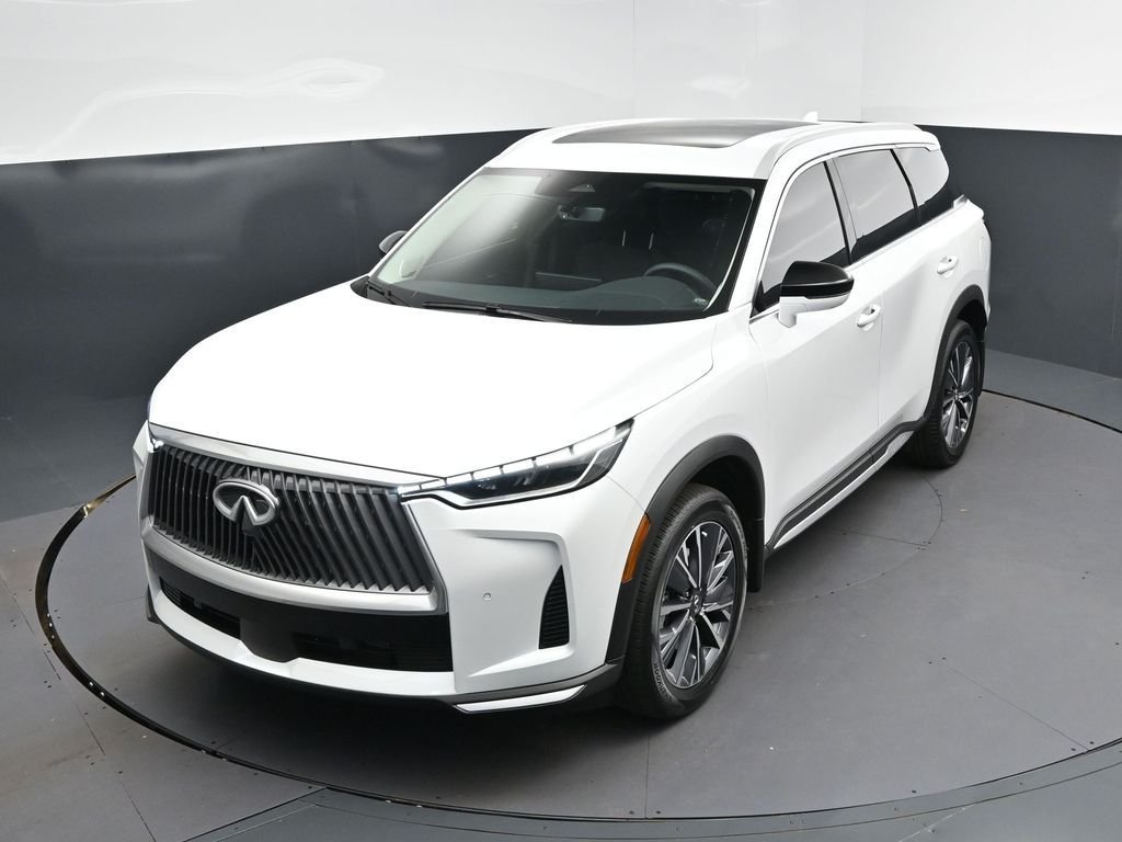 New 2026 RADIANT WHITE INFINITI Luxe FWD image 26