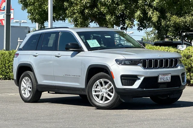 2025 Jeep Grand Cherokee Laredo X
