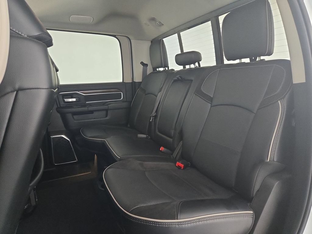 Used 2024  Ram Laramie image 31