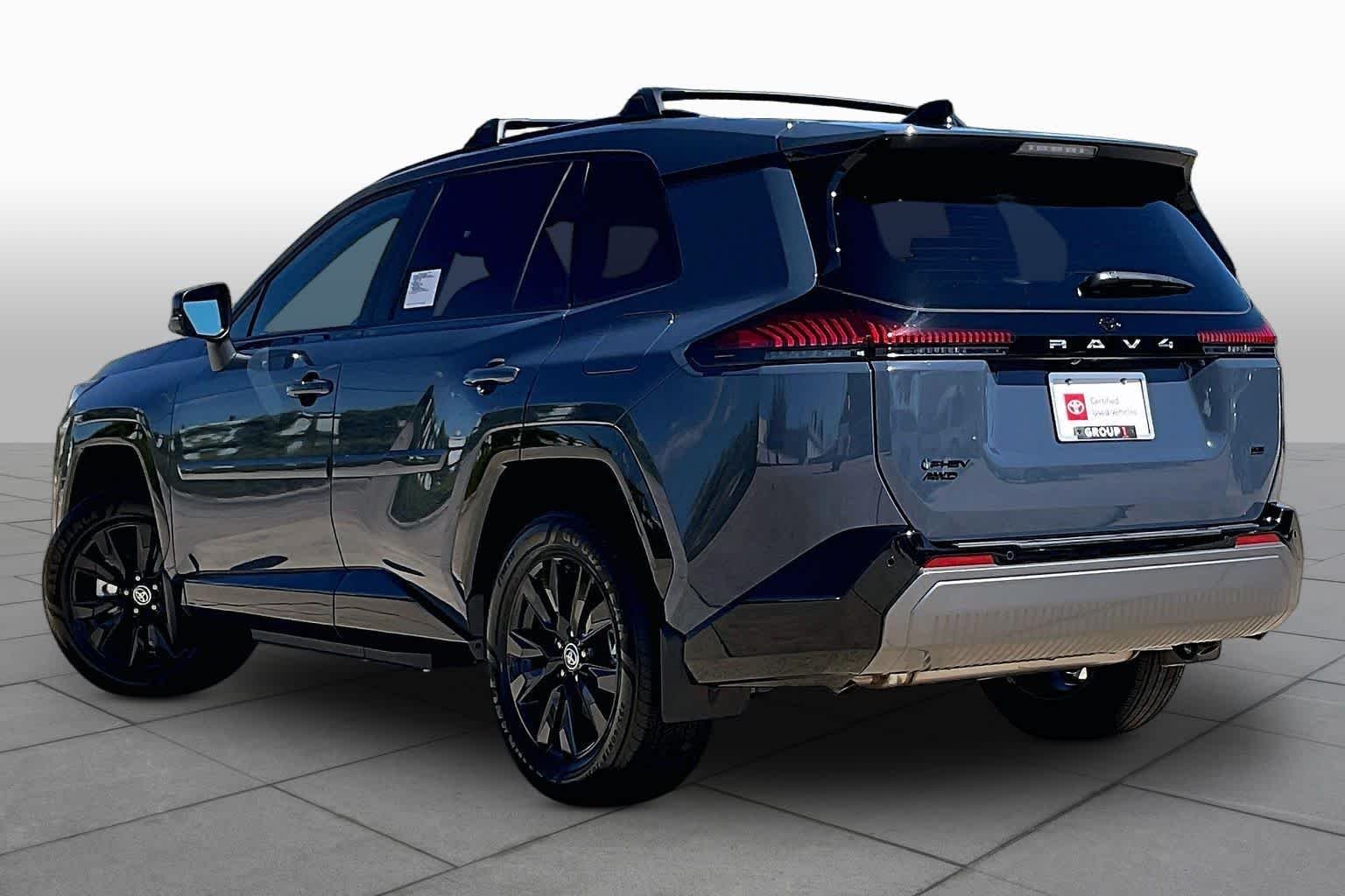 Used 2026 Storm Cloud Toyota SE image 9
