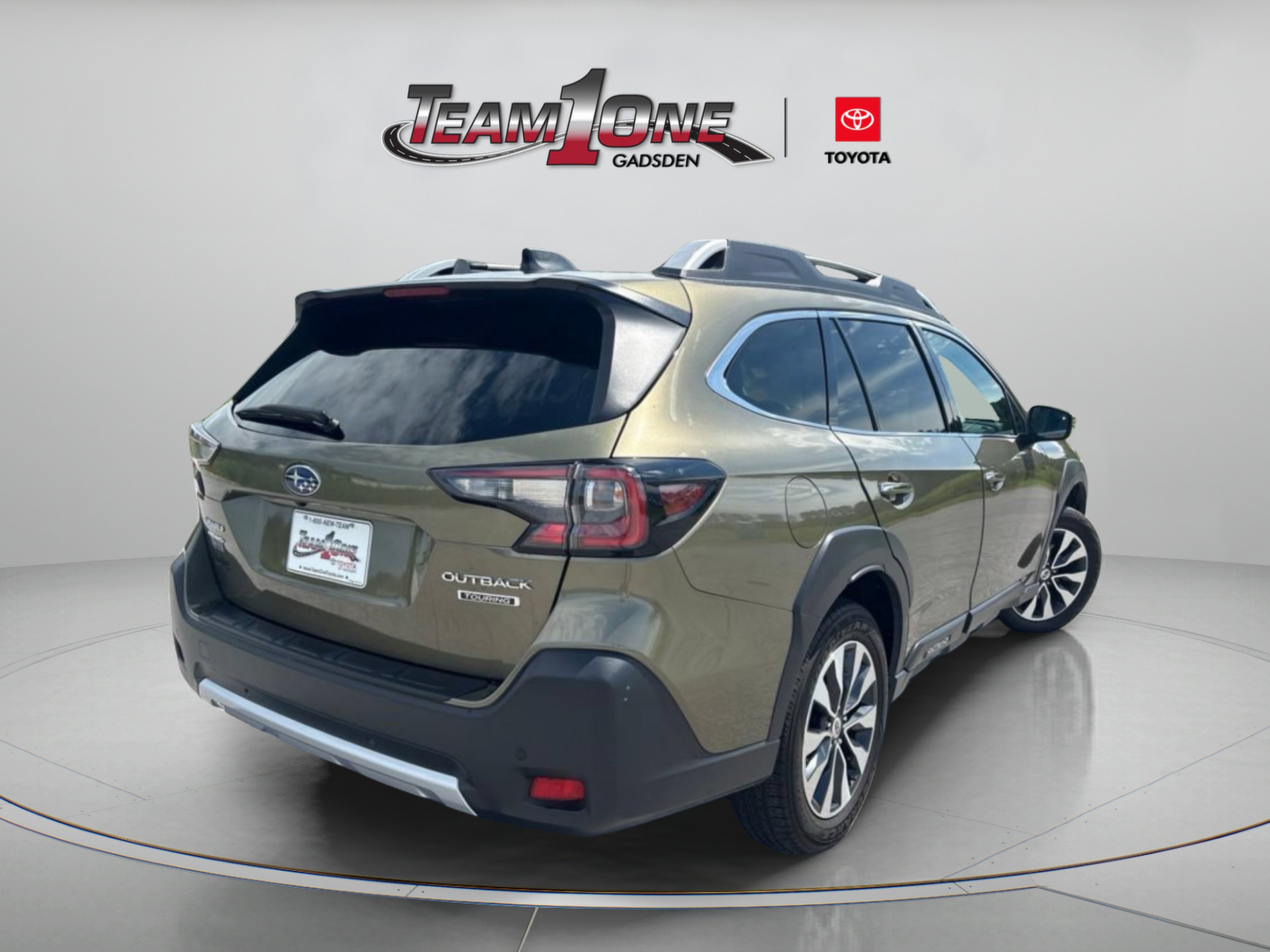 Used 2024 Autumn Green Metallic Subaru Touring image 6