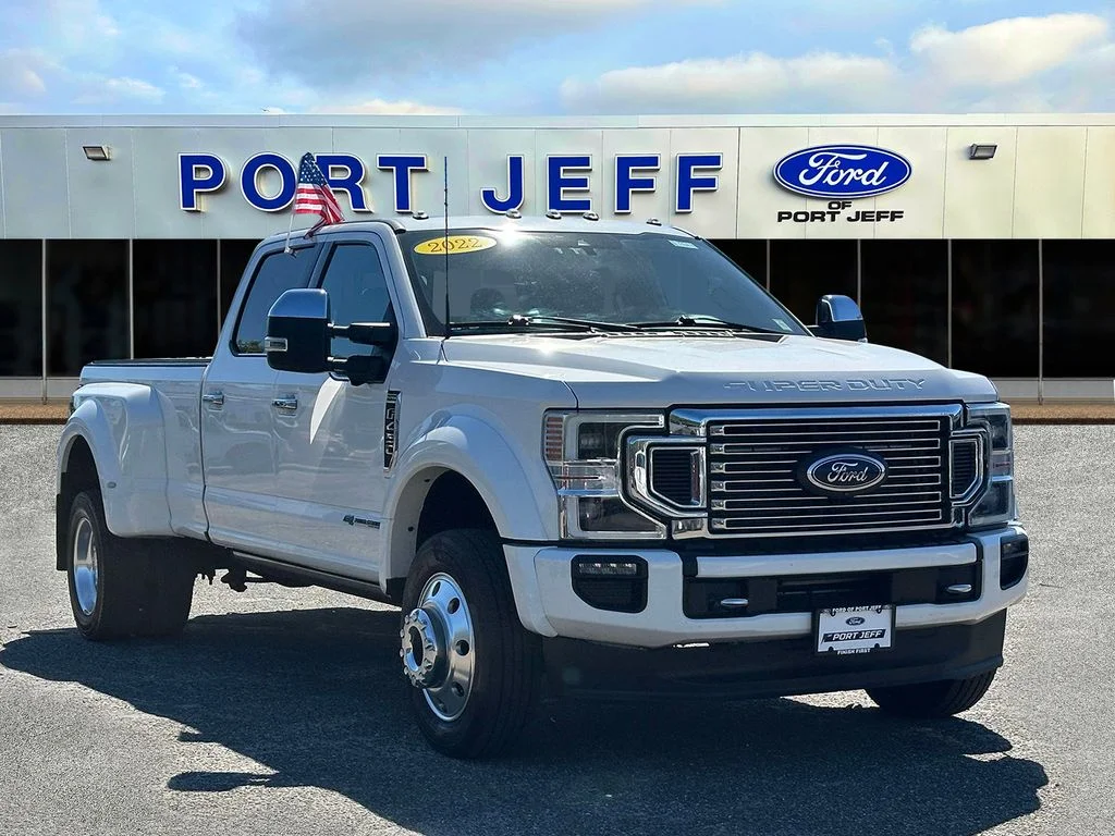 Used 2022 Star White Metallic Tri-Coat Ford Platinum image 4