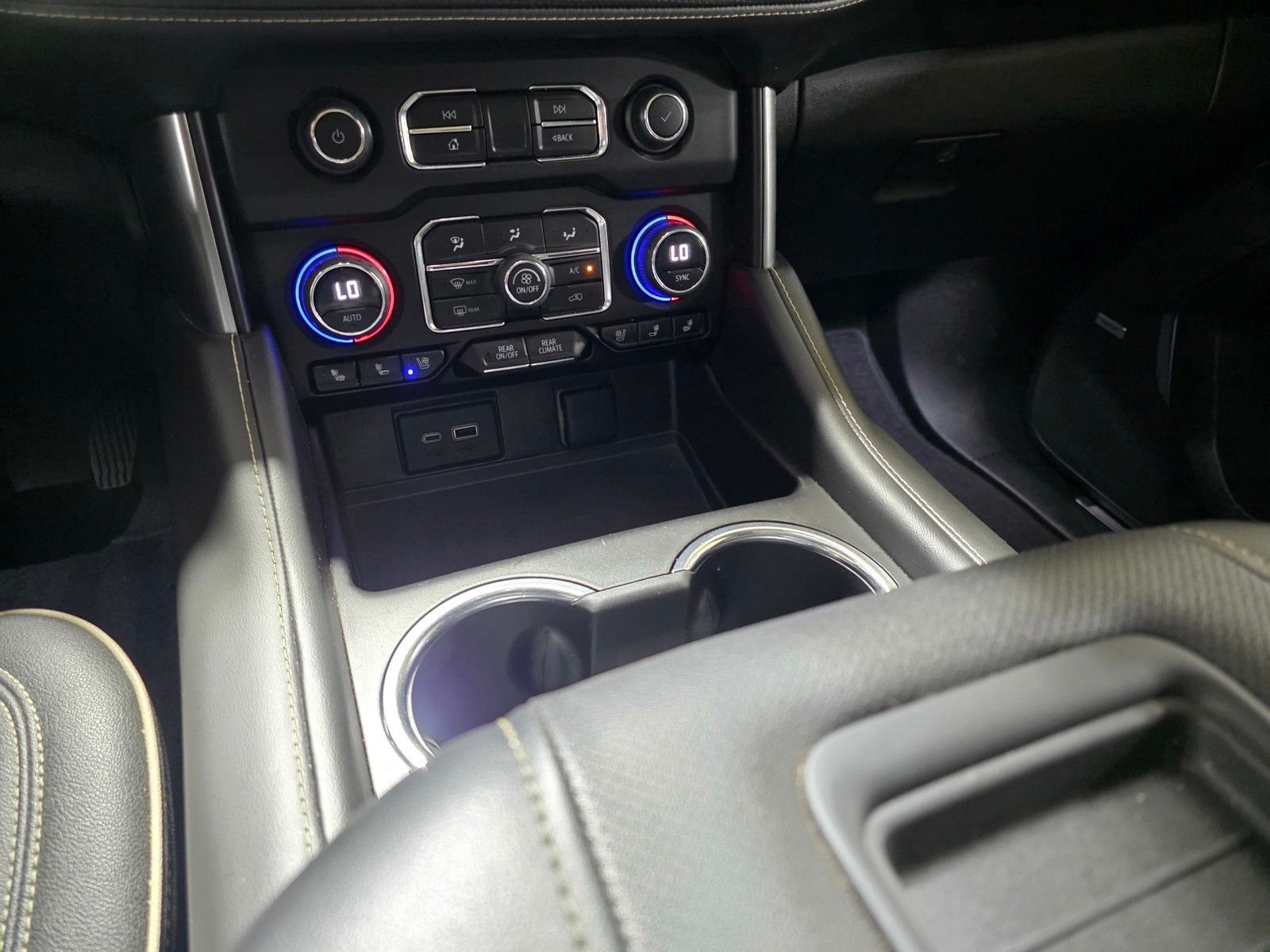 Used 2023 Summit White Chevrolet Premier image 20