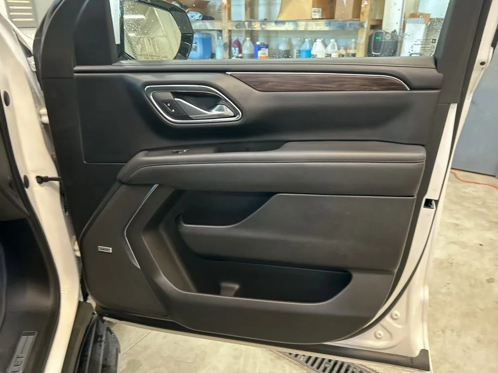 Used 2023 Summit White Chevrolet LT image 27