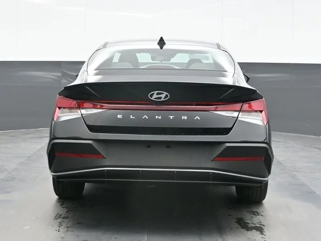 New 2026 Black Hyundai SEL Sport image 2