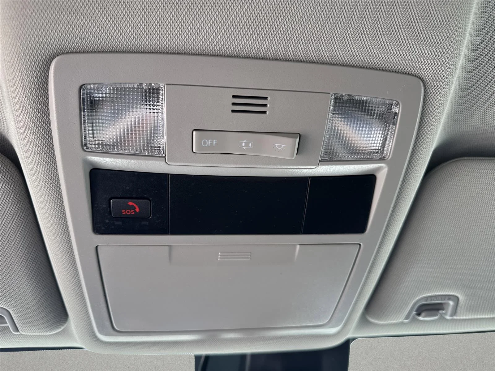 Used 2023 Ice Cap Toyota SR5 V6 image 28