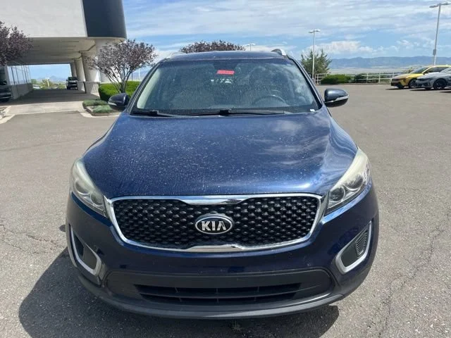 Used 2018 Blaze Blue Kia LX V6 image 3