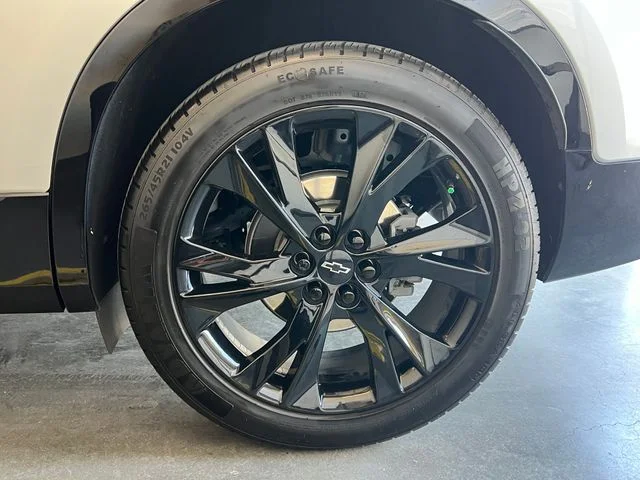 Used 2021 Silver Ice Metallic Chevrolet RS image 12