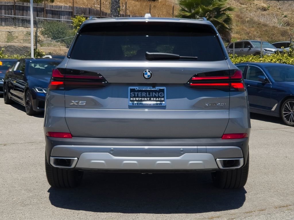 New 2026 Skyscraper Grey Metallic BMW xDrive40i image 18