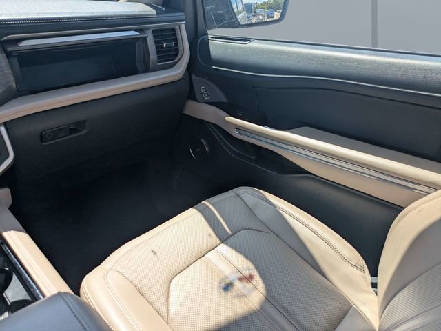 Used 2024 Black Ford Limited image 18