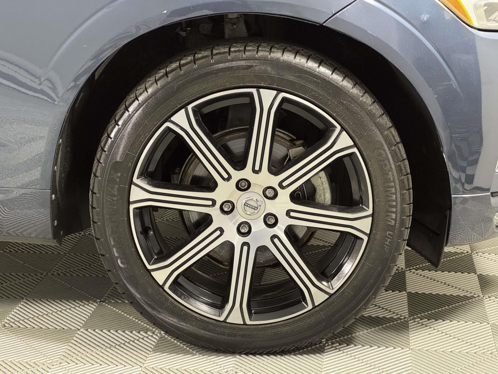 Used 2020 Blue Volvo T5 Inscription image 26