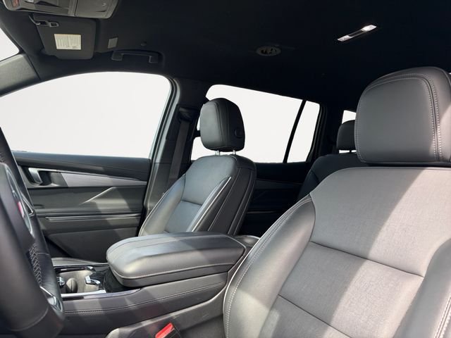 Used 2025 White Buick Preferred image 11