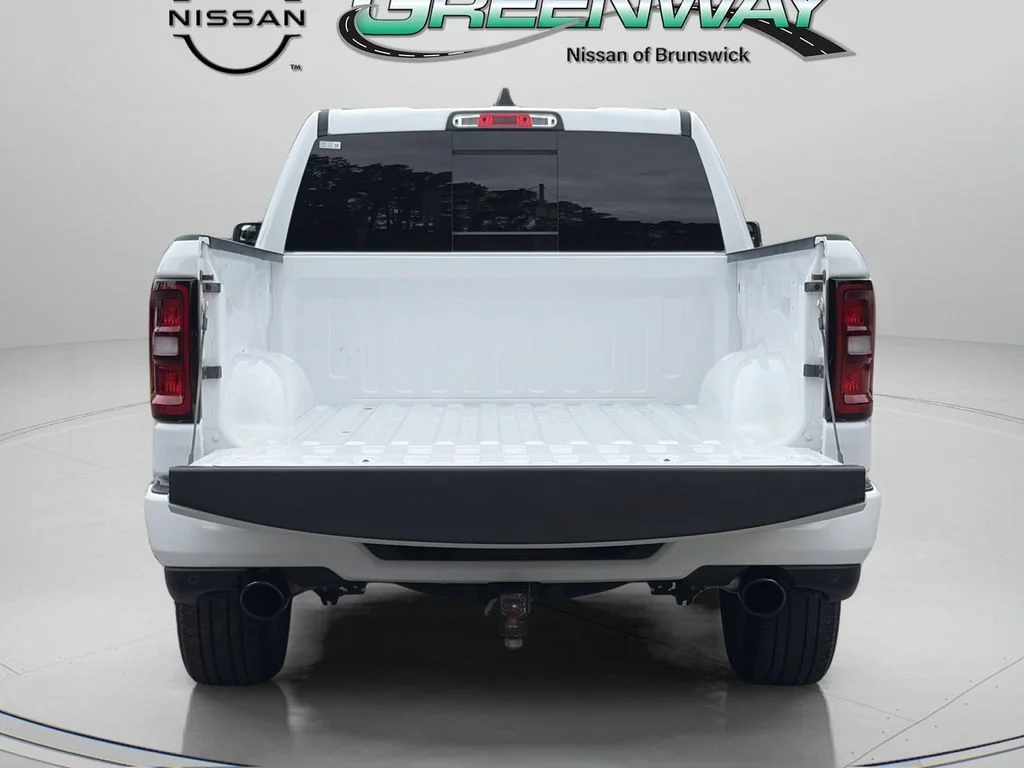 Used 2025 White Ram Big Horn/Lone Star image 8