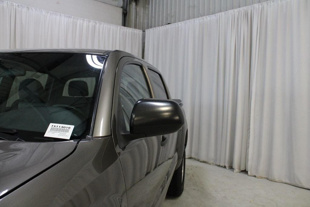 Used 2015 Pyrite Mica Toyota Base image 33
