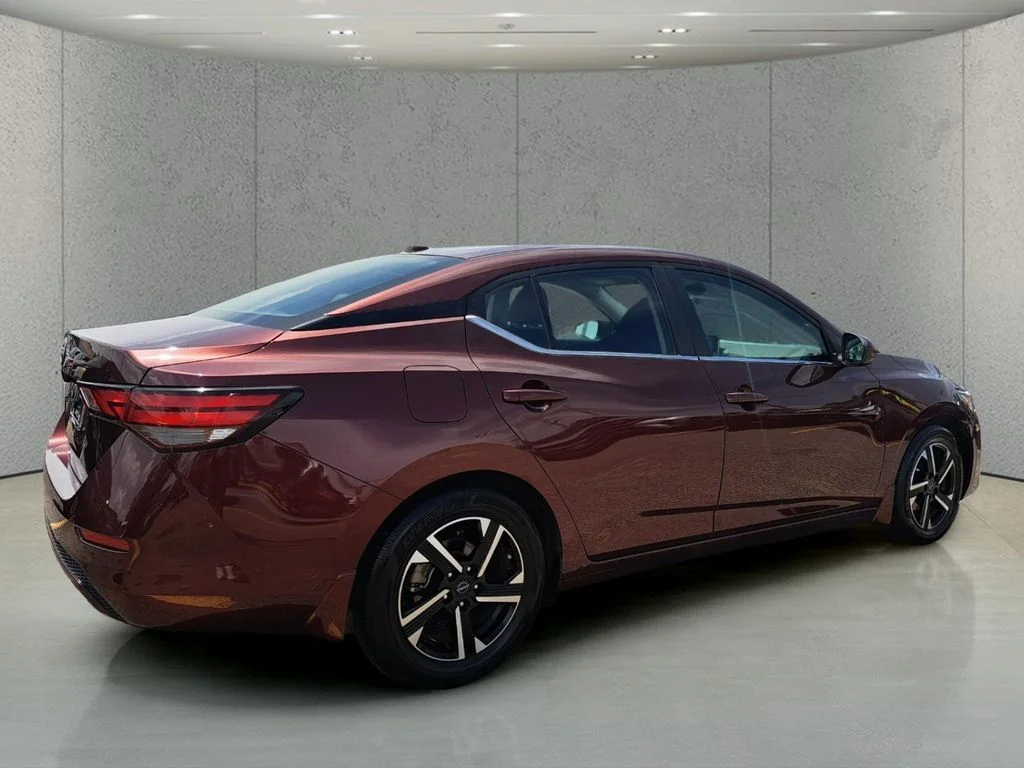 Used 2025 Red Nissan SV image 3