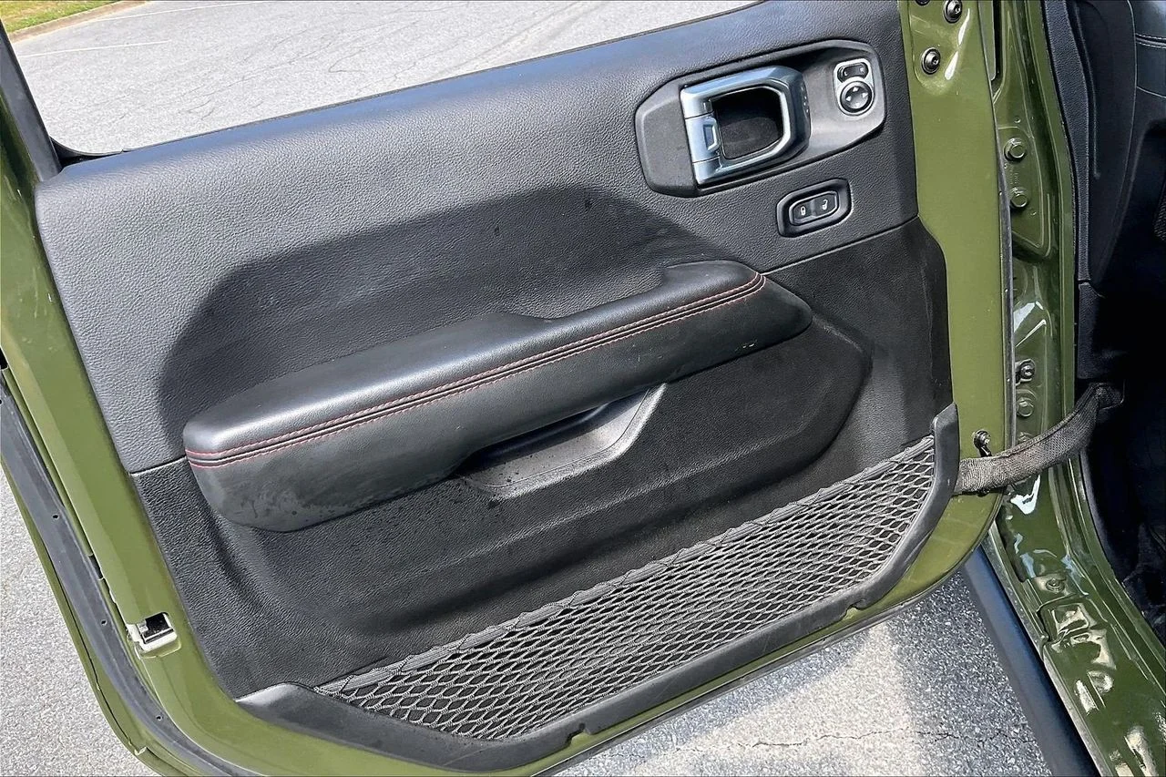 Used 2024 Green Jeep Rubicon image 28