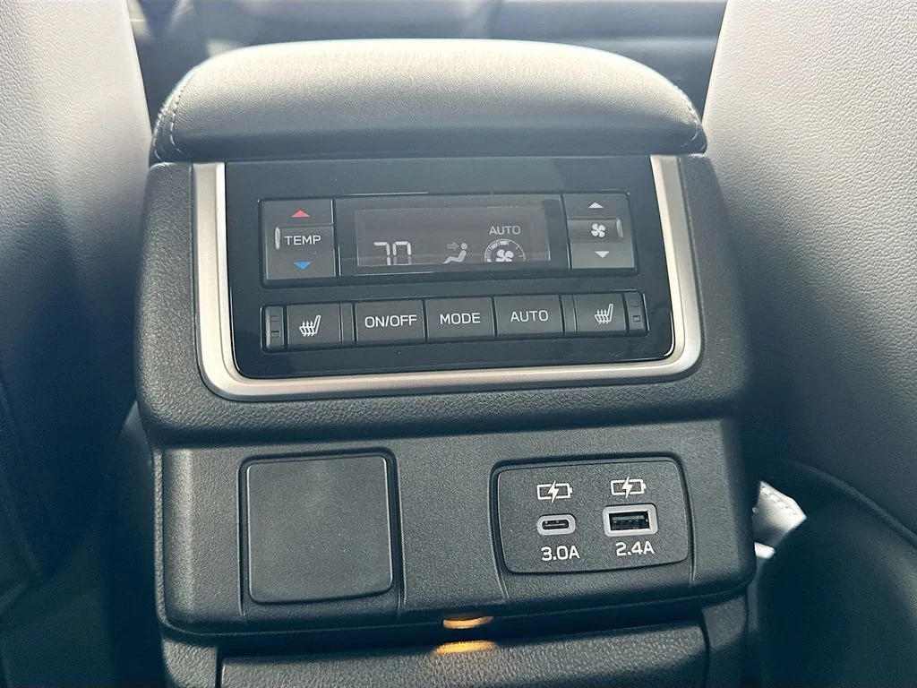 New 2026 ICE SILVER METALLIC Subaru Limited 7-Passenger image 32