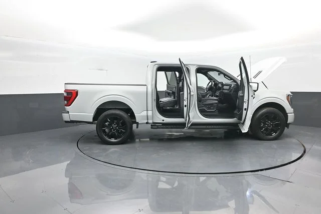 Used 2023 White Ford Lariat image 44