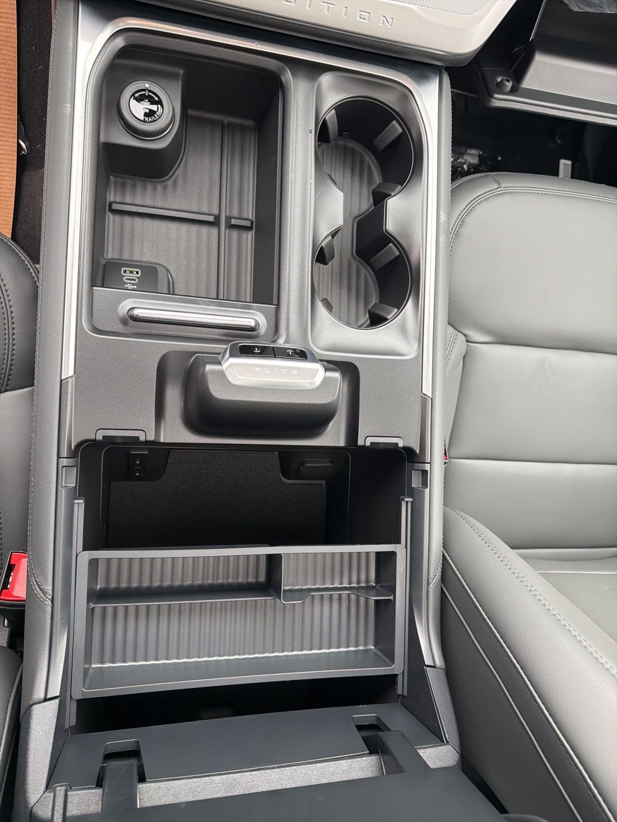 New 2026 Dark Matter Gray Metallic Ford MAX Active image 24