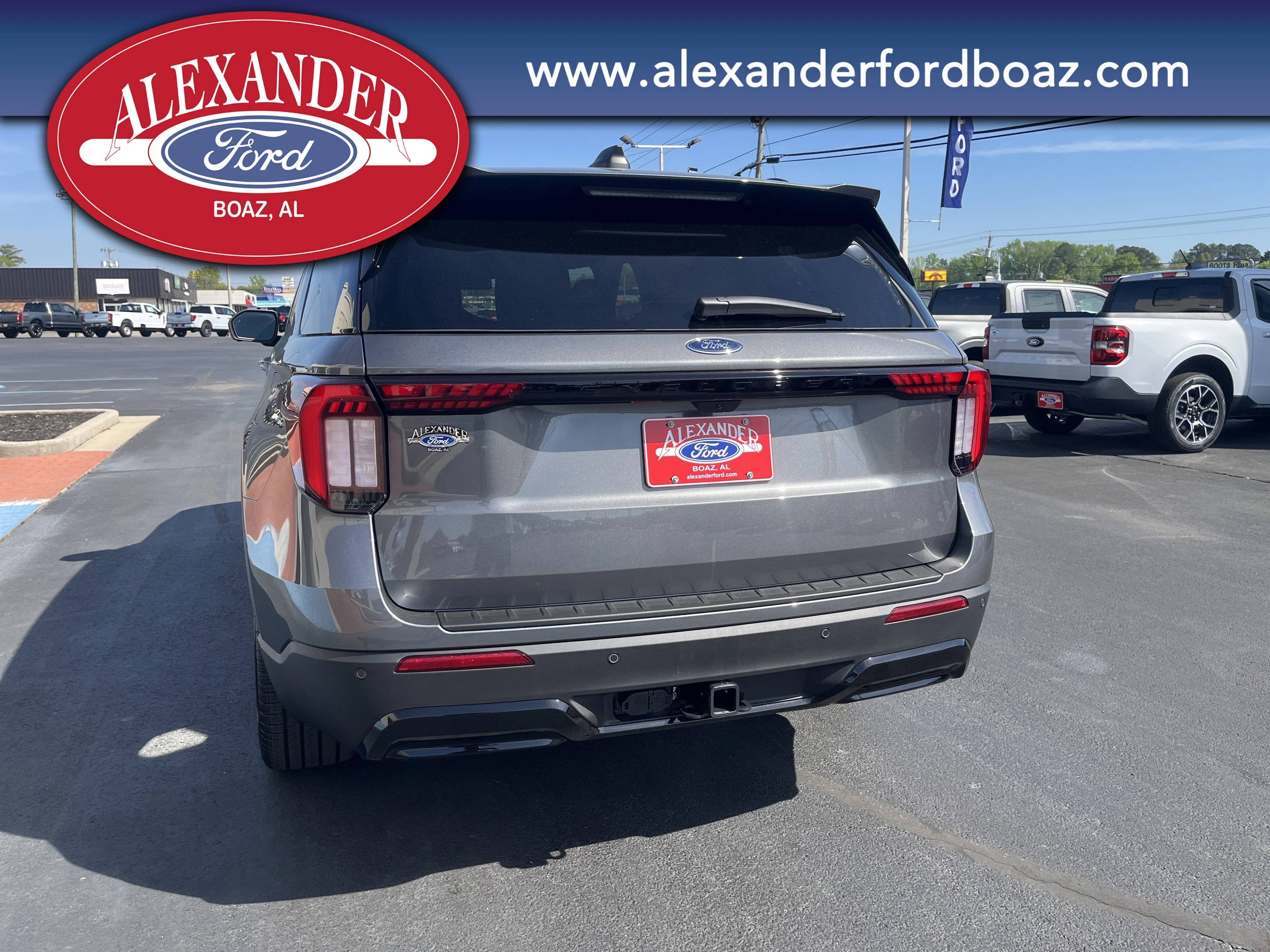 New 2026 Carbonized Gray Metallic Ford ST-Line image 6
