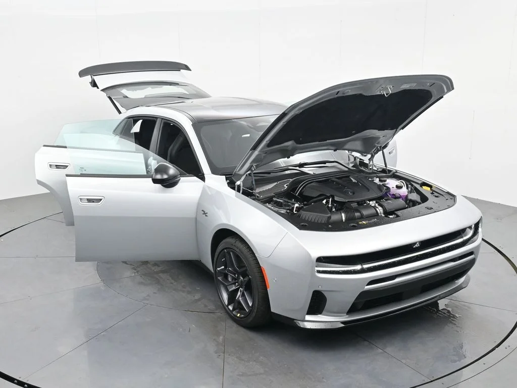 New 2026 Triple Nickel Exterior Paint Dodge R/T Plus image 44