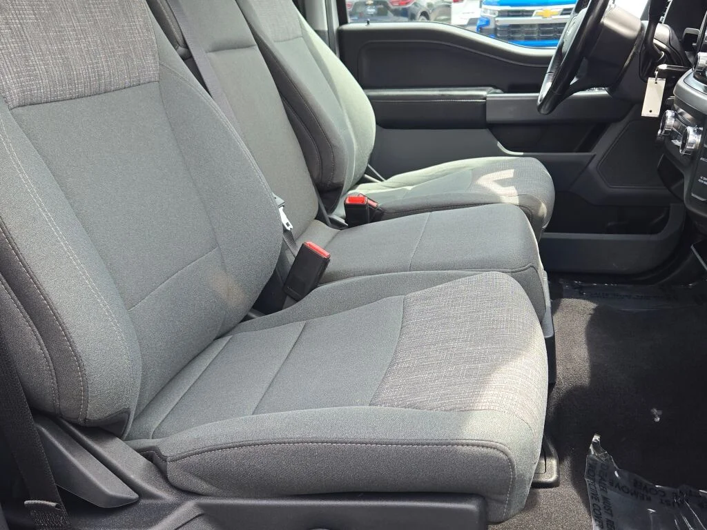 Used 2023 White Ford XLT image 6