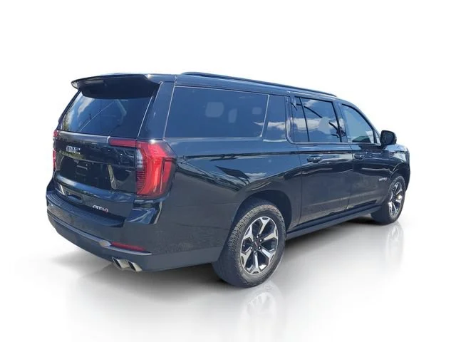 Used 2025 Onyx Black GMC AT4 Ultimate image 4