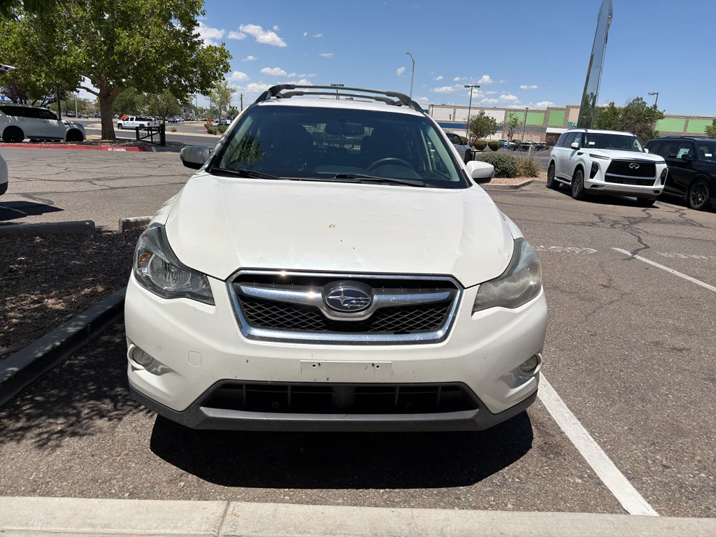 Used 2015 Crystal White Pearl Subaru Limited image 2
