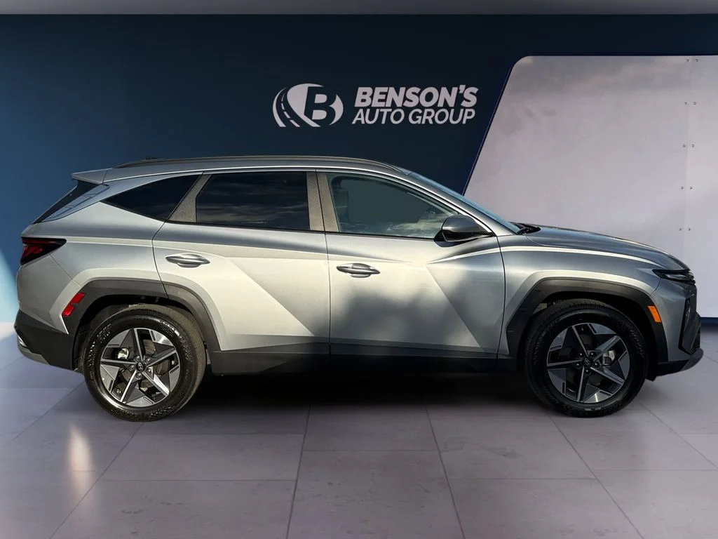 Used 2025 Silver Hyundai SEL image 6
