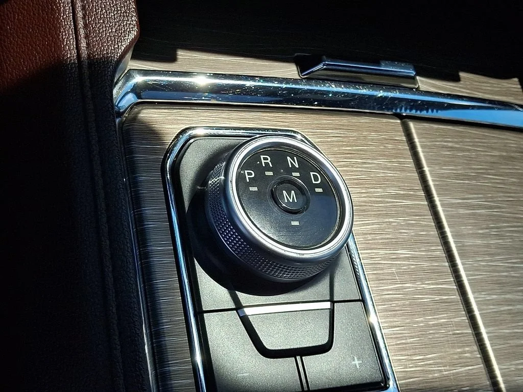Used 2024  Ford Limited image 55