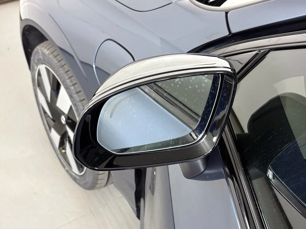 Used 2024 Blue Volvo T8 Plus Dark Theme image 11