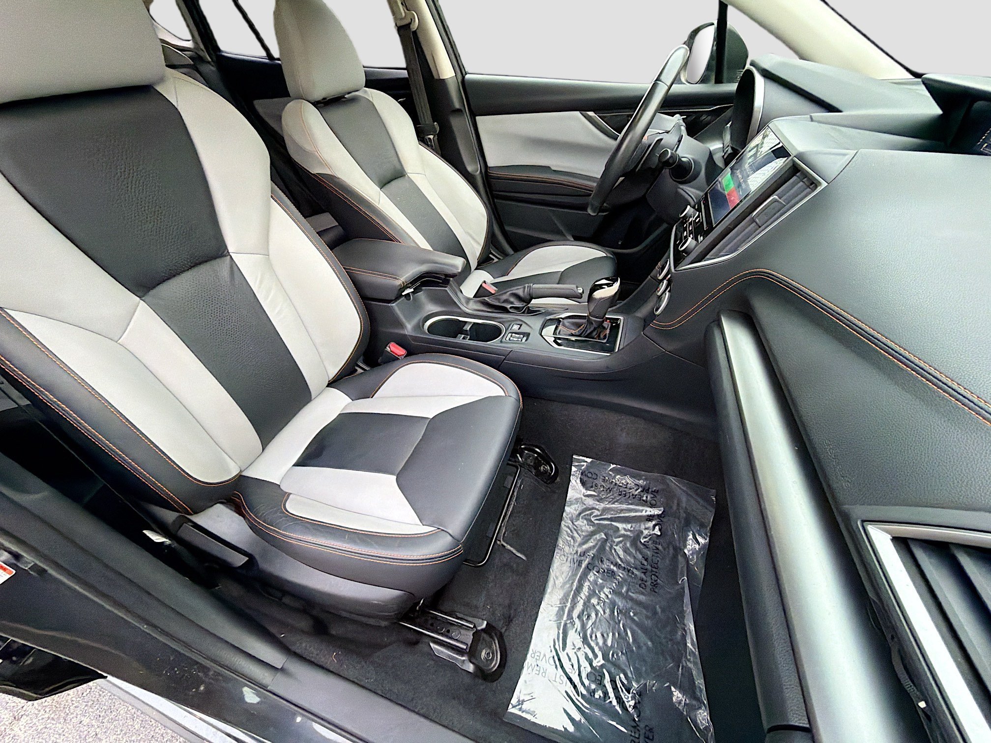 Used 2019 Dark Gray Metallic Subaru Limited image 14