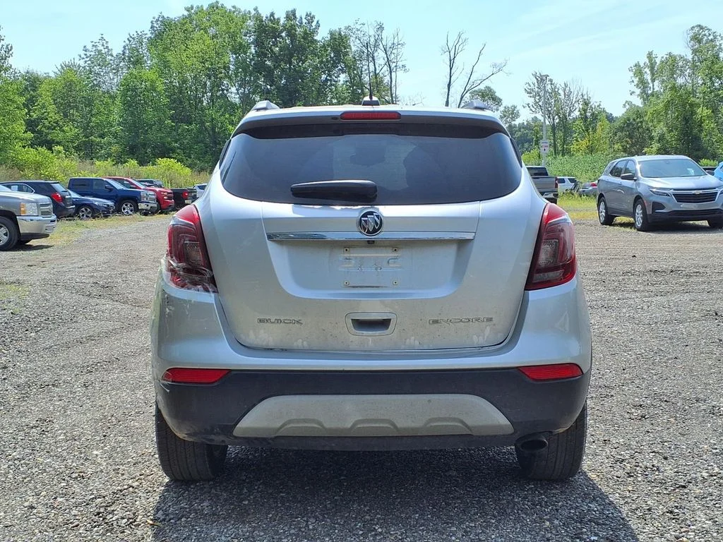 Used 2017 Silver Buick Preferred image 5