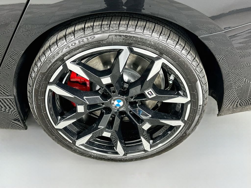 New 2026 Black Sapphire Metallic BMW 330i image 23