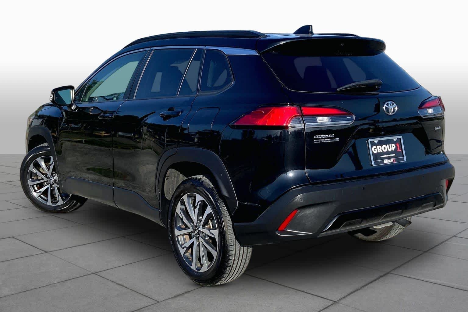 Used 2023 Jet Black Toyota XLE image 12