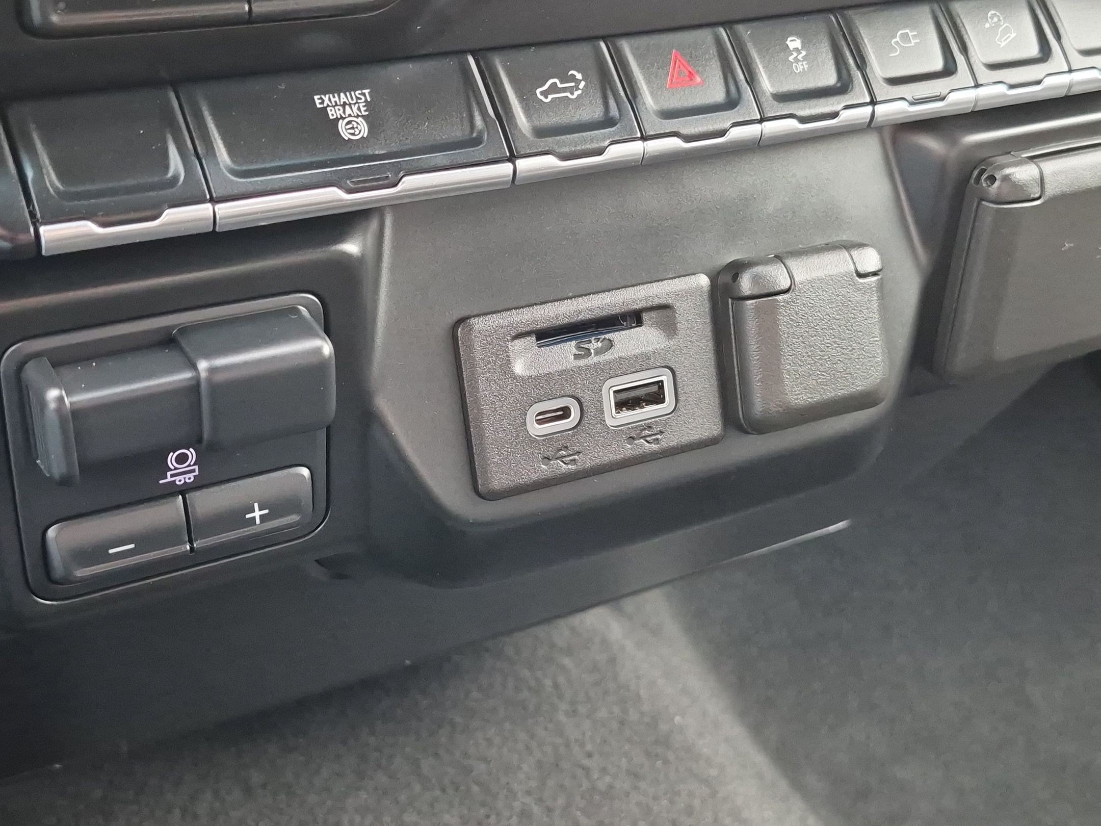 2022 GMC Sierra 3500HD SLT - Photo 21